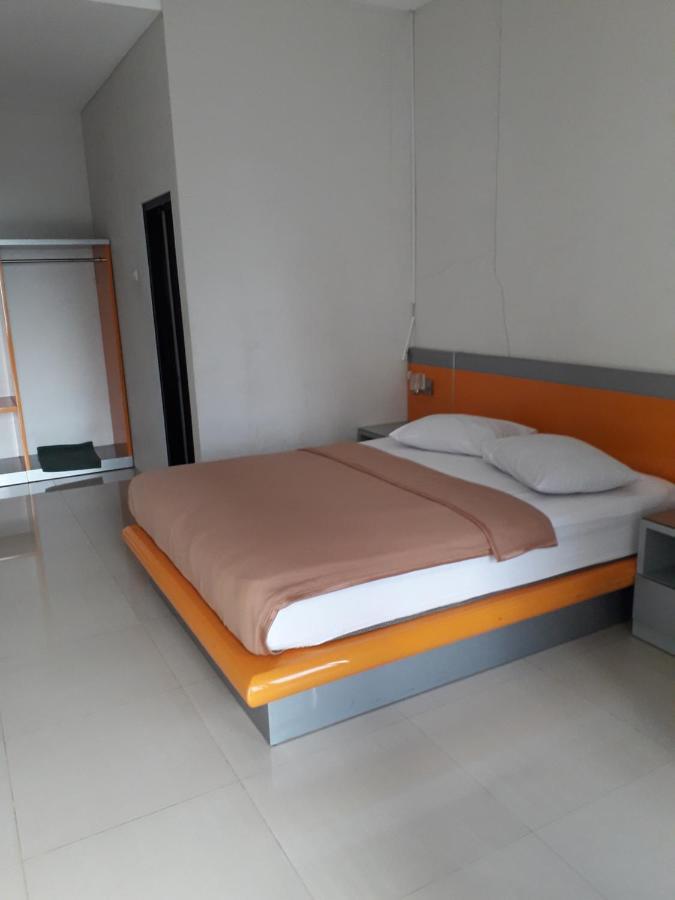 Surya Hotel & Resort Baturraden Exterior photo